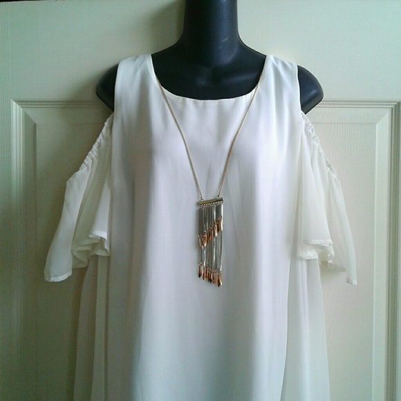 Cold Shoulder Flowy Summer Dress - Picture 6 of 7